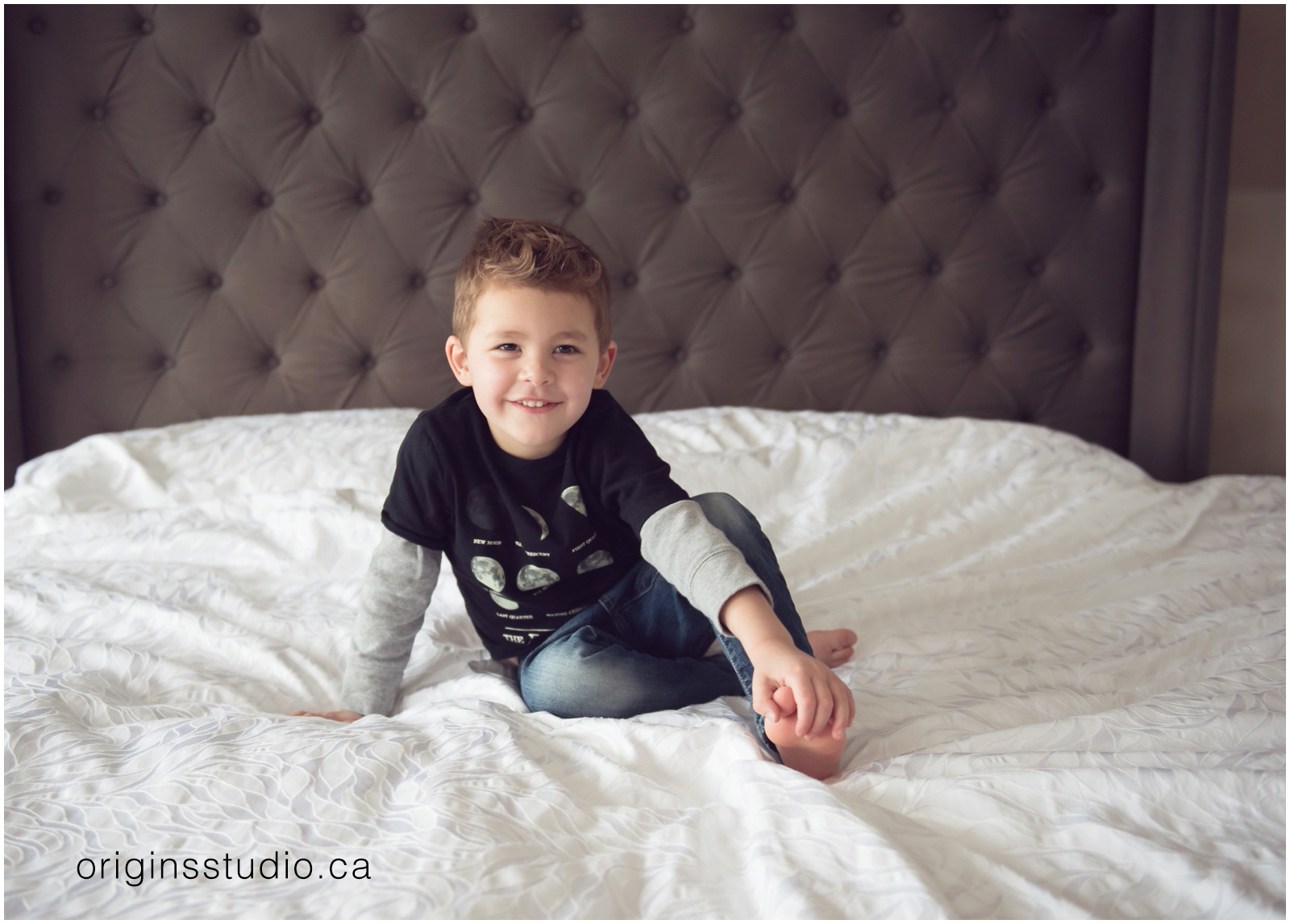 Calgary Photographer specializing in children's and family and newborn photography_0075