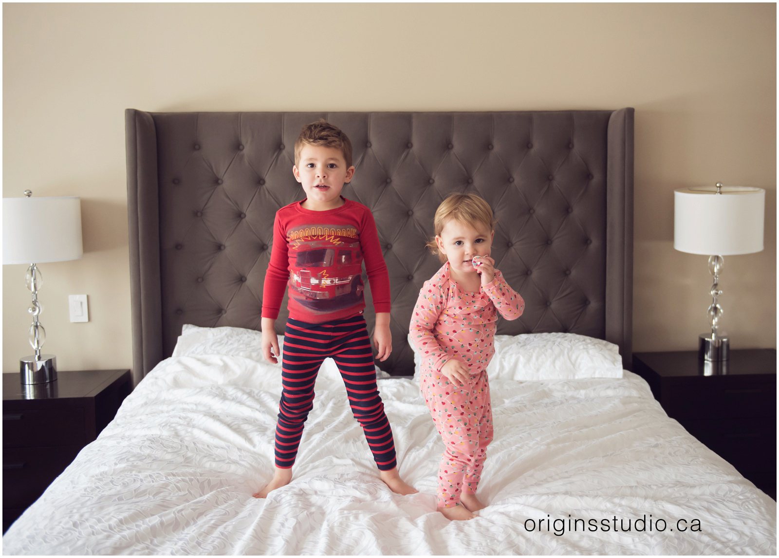 Calgary Photographer specializing in children's and family and newborn photography_0083